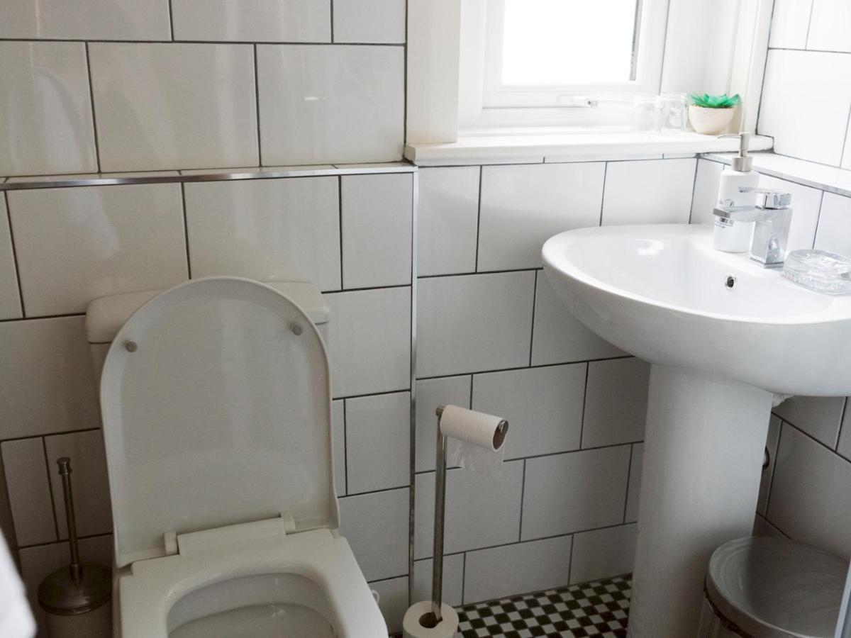 Pass The Keys Cozy Two Bed Flat Near Glasgow Airport & Paisley Ngoại thất bức ảnh